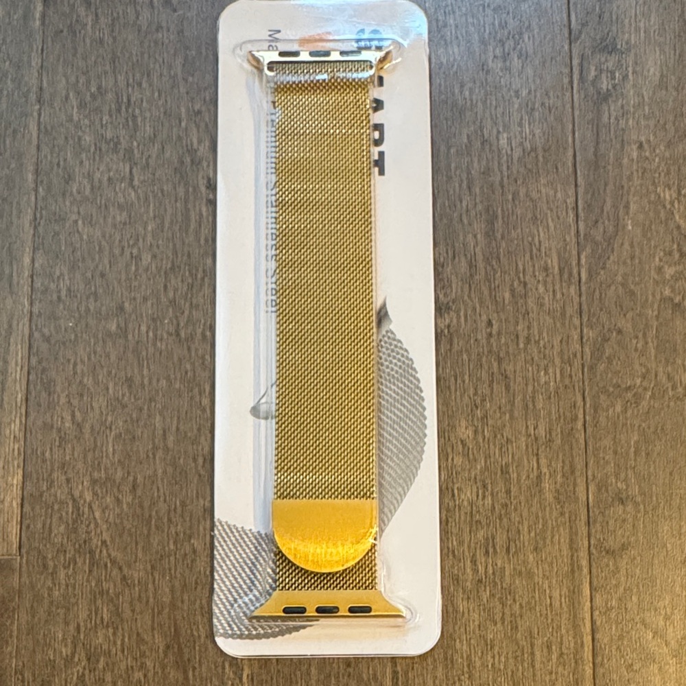 NWT Gold Mesh Watch Band for Smartwatch